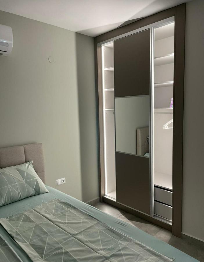 Thalassa Apartment Néa Péramos Buitenkant foto
